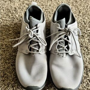 Nike Women’s Light Gray Athletic Shoes